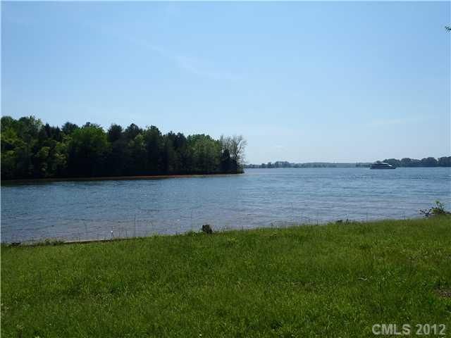 794 Lakeview Shores Loop, Mooresville, NC 28117