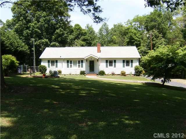 507 Henry St, Belmont, NC 28012