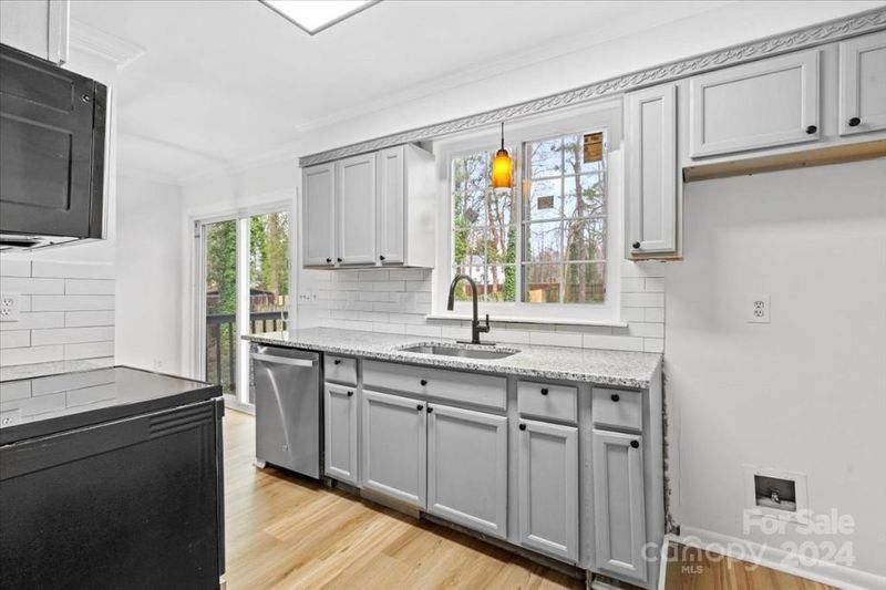 4723 Mcalpine Ln, Charlotte, NC 28212