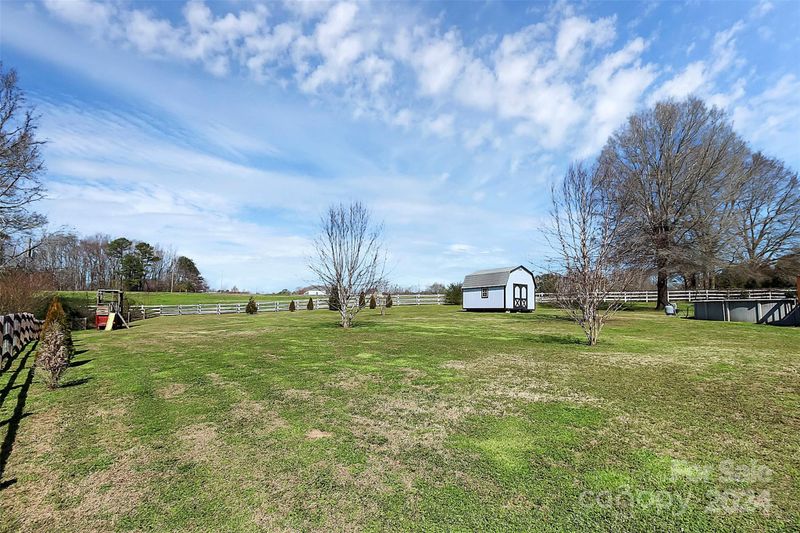 1092 Hall Spencer Rd, Catawba, SC 29704
