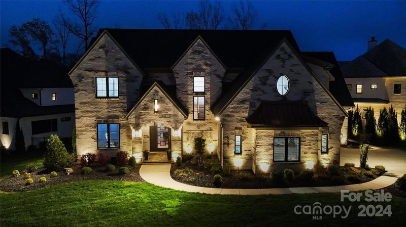 937 Arborfield Dr, Matthews, NC 28105