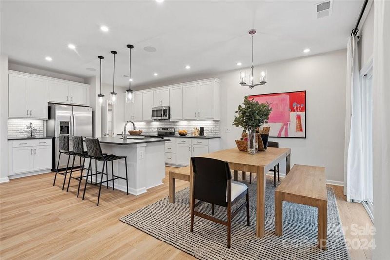 138 Orchard Cir, Charlotte, NC 28217