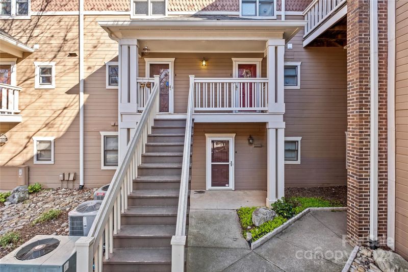 333 Circle Ave #N, Charlotte, NC 28207