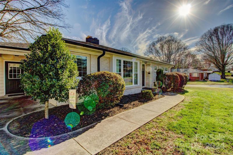 600 E Academy St E, Cherryville, NC 28021