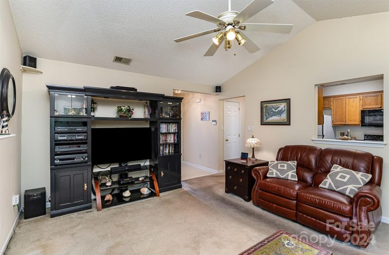 1601 Bear Brook Dr, Charlotte, NC 28214