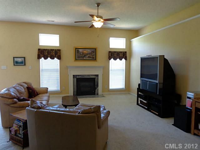 4589 Hampton Chase Dr, Concord, NC 28027
