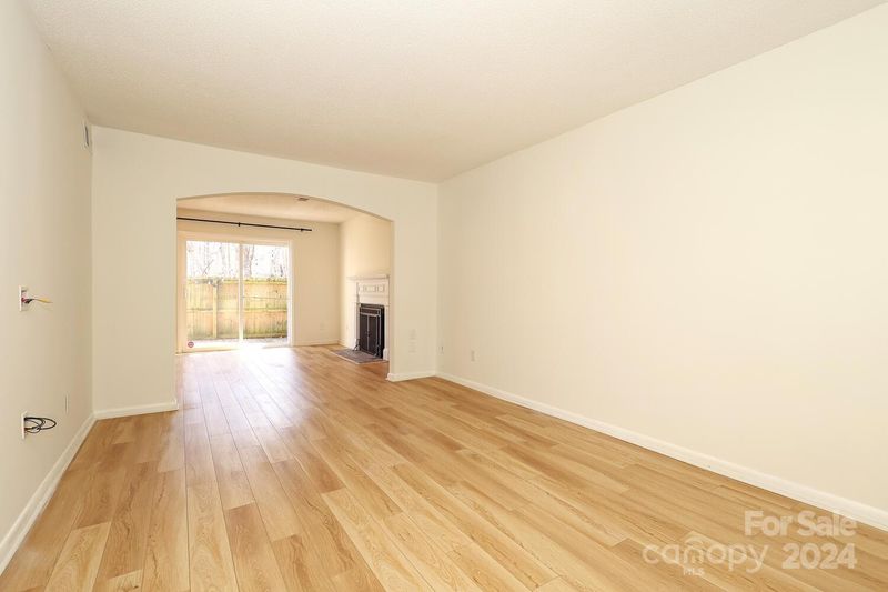 6011 Heath Valley Rd, Charlotte, NC 28210