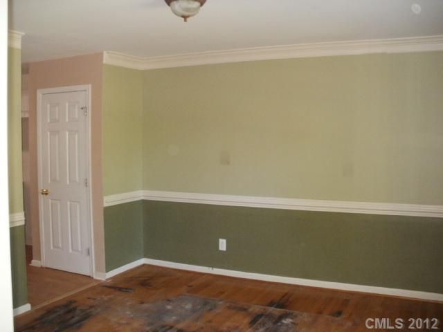 6303 Forest Pond Dr, Charlotte, NC 28262