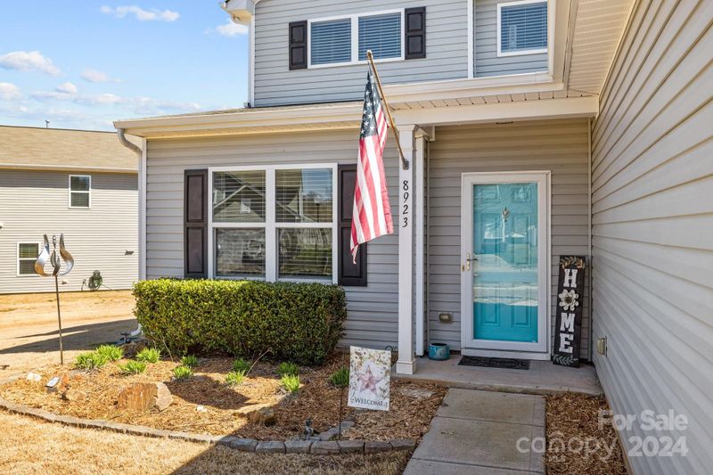 8923 Paddle Oak Rd, Charlotte, NC 28227
