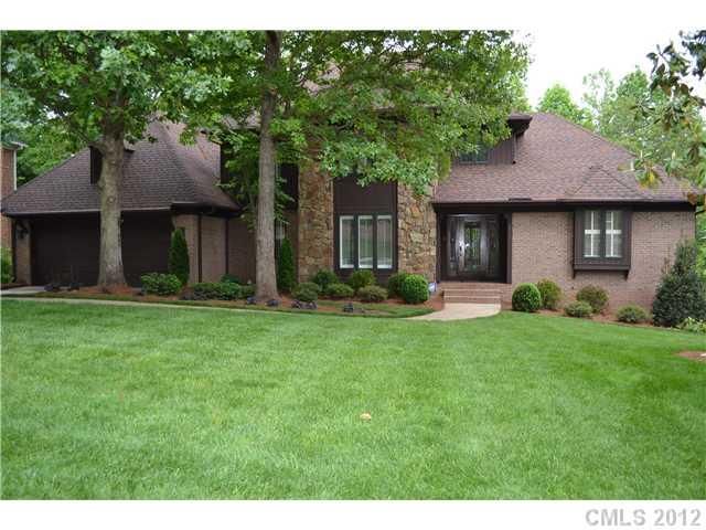 6731 Wynfaire Ln, Charlotte, NC 28210