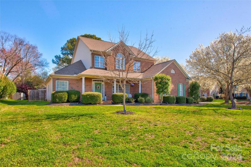 589 Surry Trace Cir NW, Concord, NC 28027