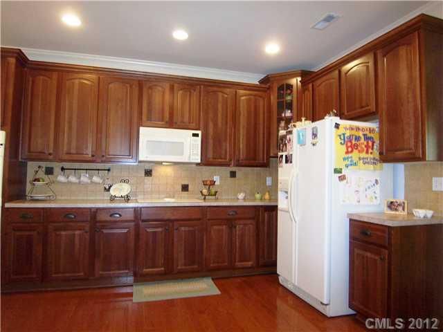 7485 Woodcrest Dr, Stanley, NC 28614