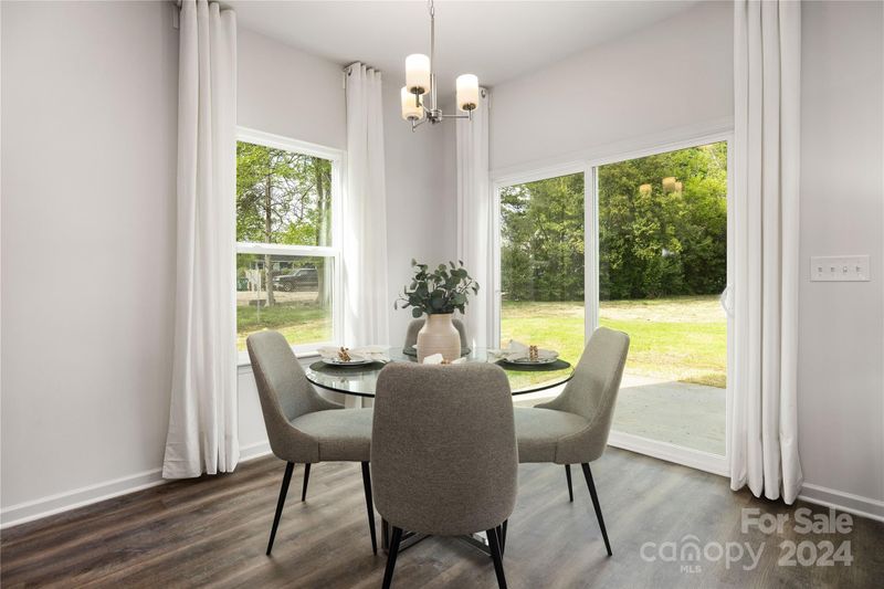 6307 Lake Dr, Charlotte, NC 28215