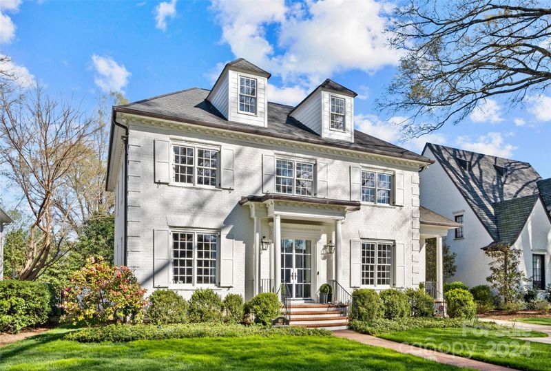 611 Llewellyn Pl, Charlotte, NC 28207