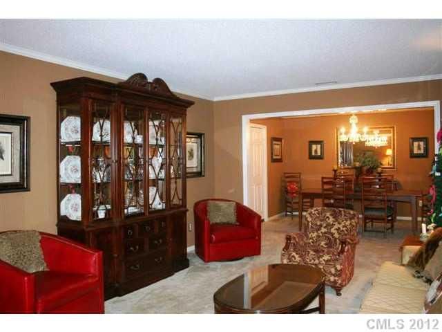 1109 Hawthorne Rd, Lancaster, SC 29720