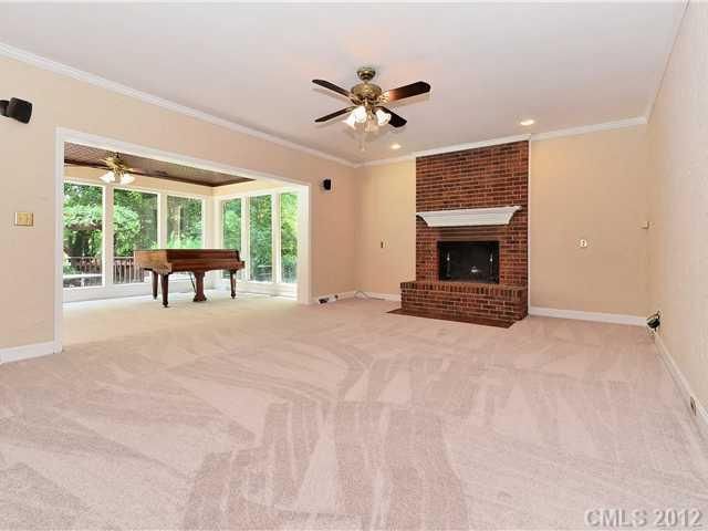 9919 Foxx Oak Pl, Charlotte, NC 28210