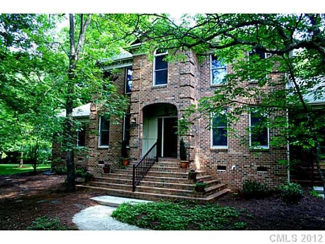 2020 Greenbrook Pw, Matthews, NC 28104