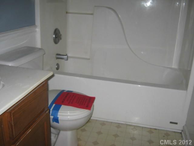 1040 Chapel Creek Rd, Concord, NC 28025