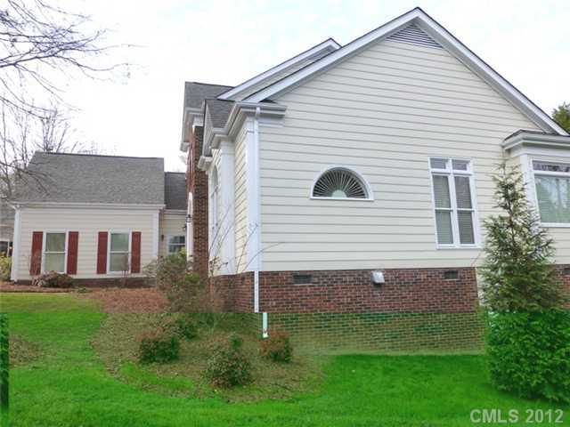4712 Heatherton Pl, Charlotte, NC 28270