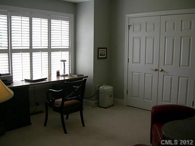 329 Killian Ct, Matthews, NC 28104