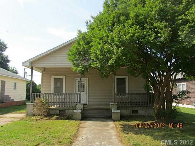 4 Maple Ave, Gastonia, NC 28054