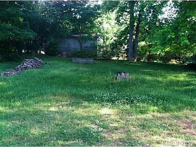 426 Hillcrest Rd, Statesville, NC 28677