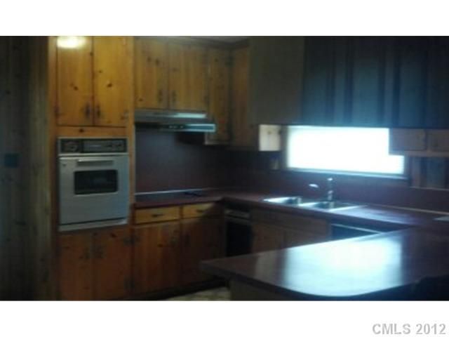 724 Pleasant Ave, Kannapolis, NC 28081