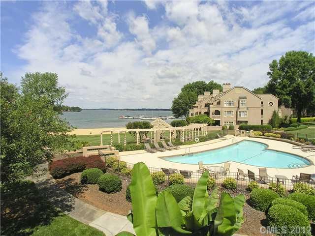 624 Portside Dr #24, Davidson, NC 28036
