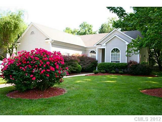 6015 Kenmore Ln, Indian Trail, NC 28079
