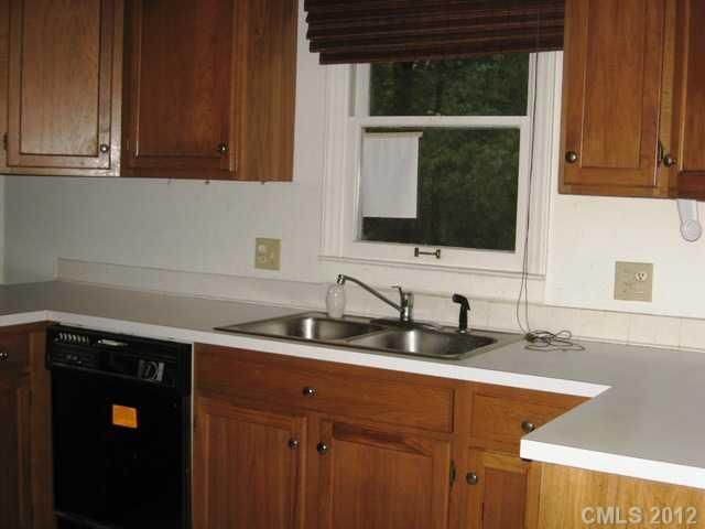9283 Ladson Rd, Fort Mill, SC 29707