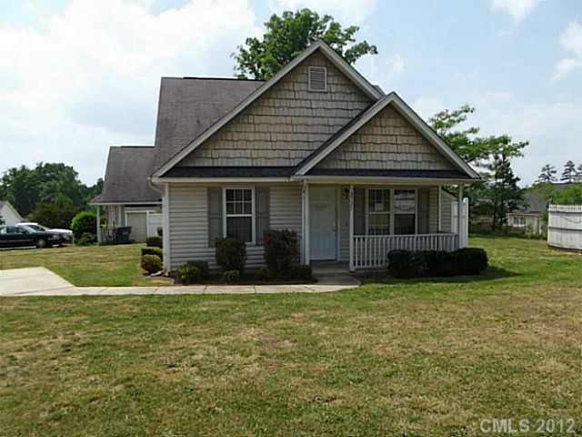 3731 Silver Ore Ln, Charlotte, NC 28216