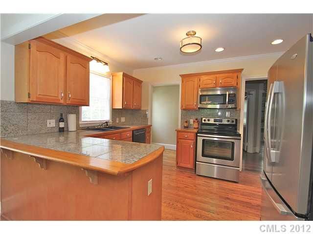 1942 Thurmond Pl, Charlotte, NC 28205