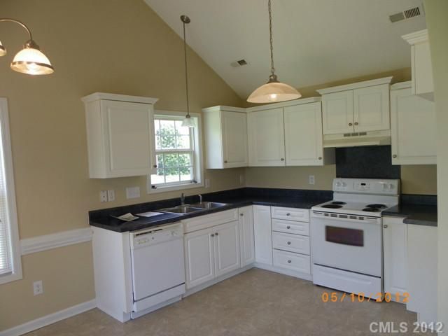 365 Eden Oaks Dr, Rock Hill, SC 29730