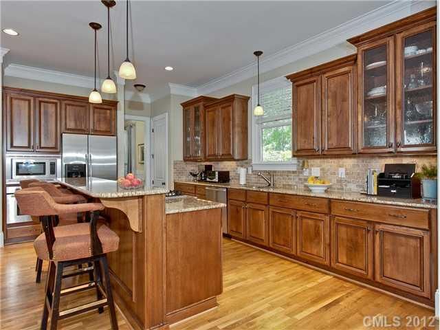 403 Ashworth Rd, Charlotte, NC 28211