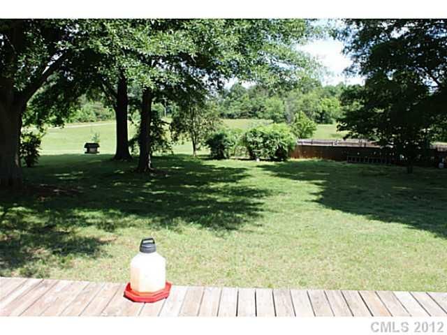 160 Tryon School Loop Rd, Bessemer City, NC 28016