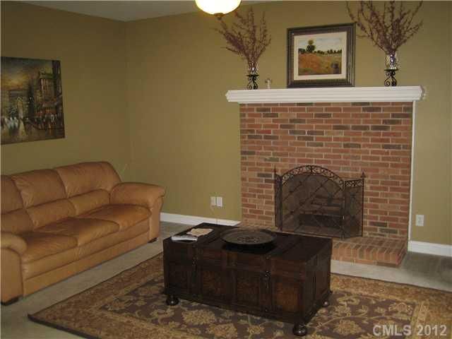 2101 Eagle Pass Ct, Weddington, NC 28104