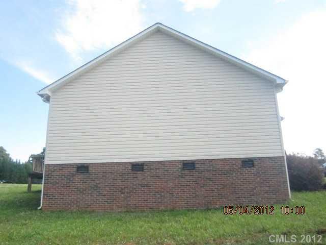 2093 Oklahoma Ct, Lincolnton, NC 28092