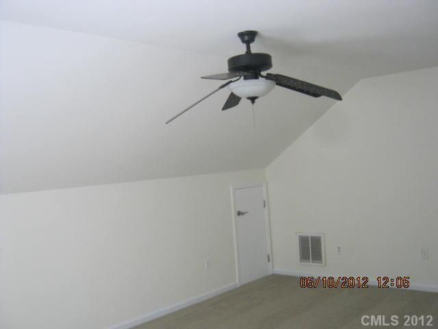 6850 Lowesville Ln, Stanley, NC 28164