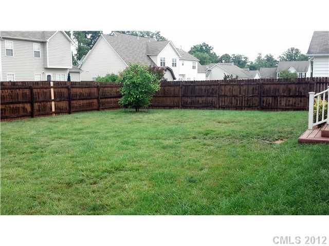 222 Everett Park Dr, Mooresville, NC 28115