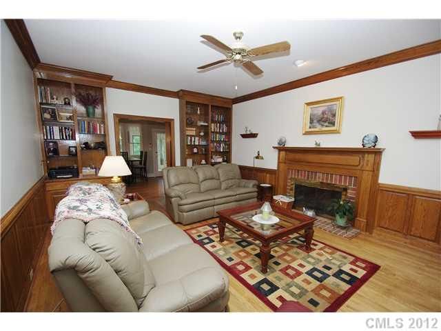 3919 Black Sycamore Dr, Charlotte, NC 28226