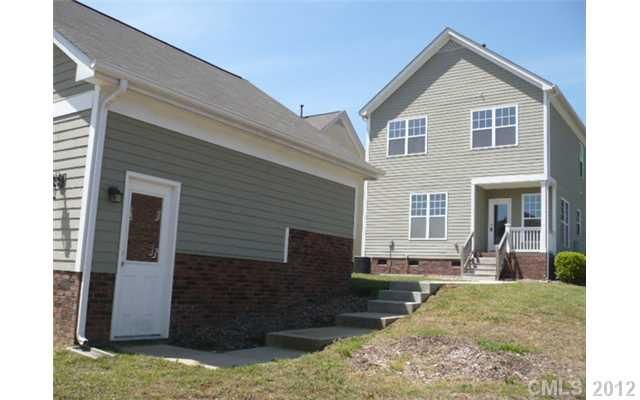 16840 Summers Walk Blvd, Davidson, NC 28036
