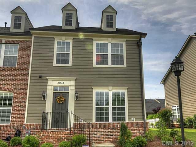21564 Old Canal St #15, Cornelius, NC 28031