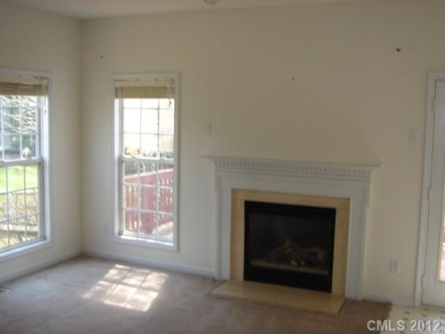 100 Steamboat Dr, Mount Holly, NC 28120