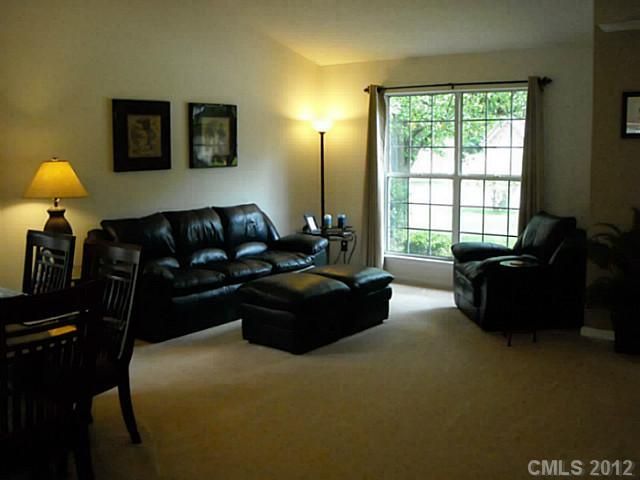 9313 Lake Spring Ave, Charlotte, NC 28216