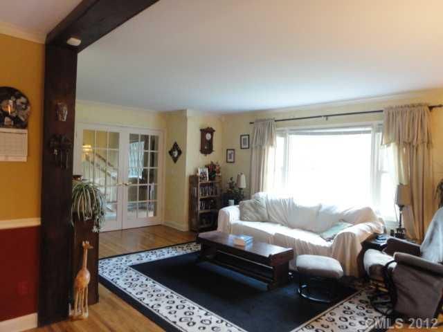 1008 Manchester Ln, Charlotte, NC 28227