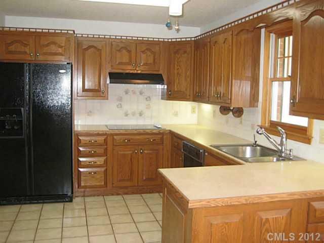 142 Oak Haven Dr, Statesville, NC 28625