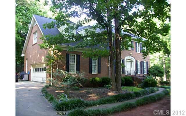 2015 Wedgewood Dr, Matthews, NC 28104