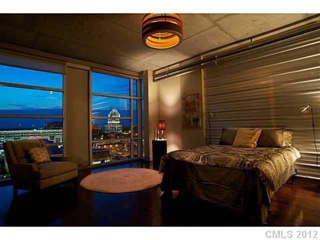 505 E 6th St #1301, Charlotte, NC 28202