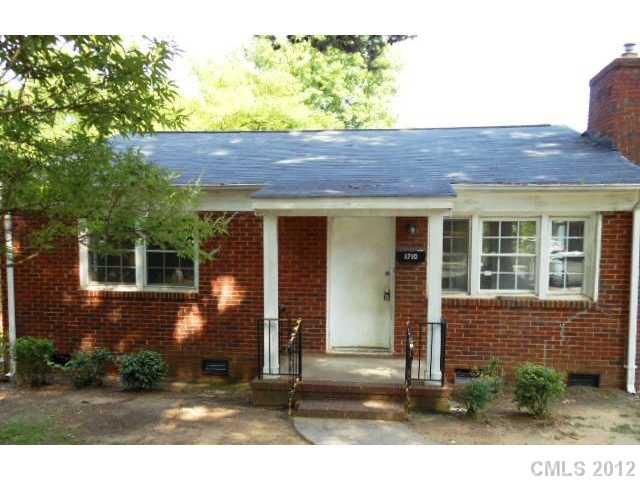 1710 Irma St, Charlotte, NC 28216