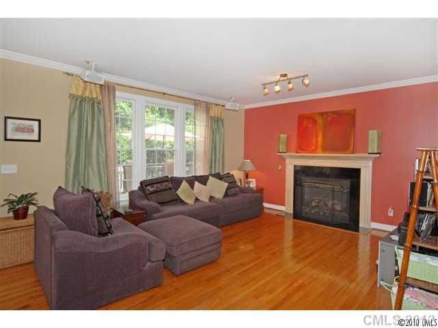 18335 Turnberry Ct, Davidson, NC 28036